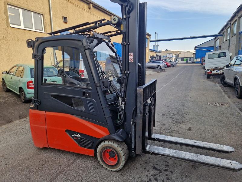 LINDE E 20 L, bateriový, TRIPLEX, výsuvné prodloužení vidlic