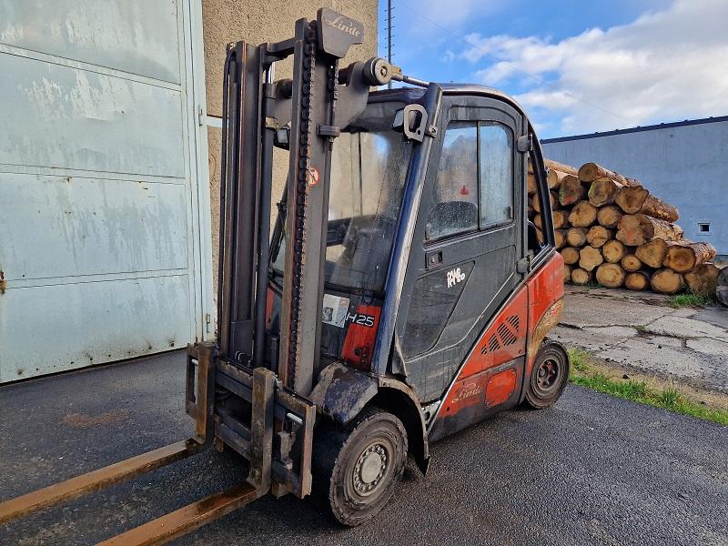 LINDE H 25 T, LPG, TRIPLEX stožár, r.v. 2011, k PRODEJI i PRONÁJMU