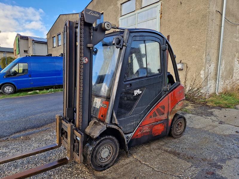 LINDE H 25 T, LPG, TRIPLEX stožár, r.v. 2011, k PRODEJI i PRONÁJMU