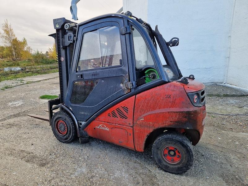 LINDE H 35 T, LPG, stožár STANDARD, r.v. 2012, POUZE 5400Mth