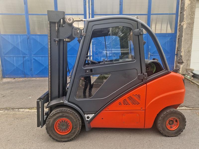 LINDE H 35 T, LPG, stožár STANDARD, r.v. 2012, K PROEJI i PRONÁJMU