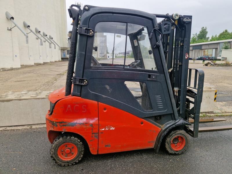 LINDE H20D, diesel, TRIPLEX 4,8m, pozicioner vidlic, jen 5626Mth, k PRONÁJMU